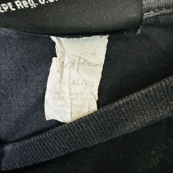 Graceland T-Shirt Elvis The King Black With Elvis Photo‎ Graphic Size X-Large - Picture 3 of 5